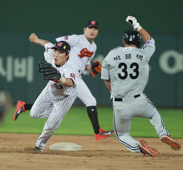정훈 선수의 수비모습